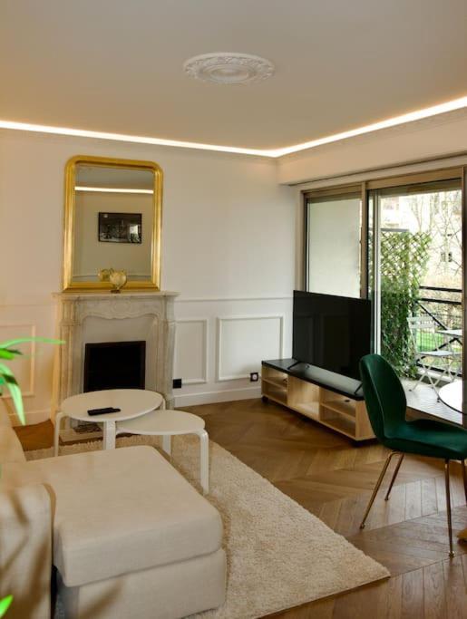 Parisian Style Apartment 迈松阿尔福 外观 照片
